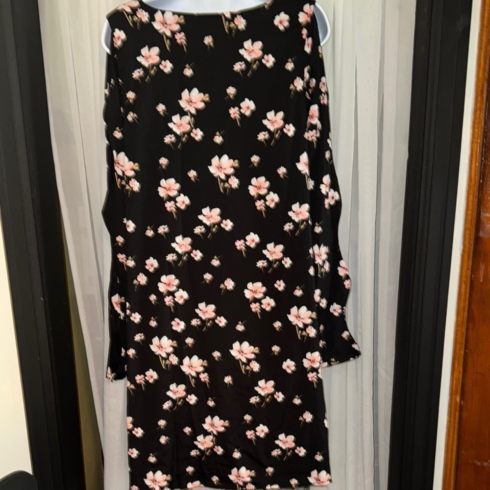Philosophy Black and Pink Floral Dress - Picture 6 of 12